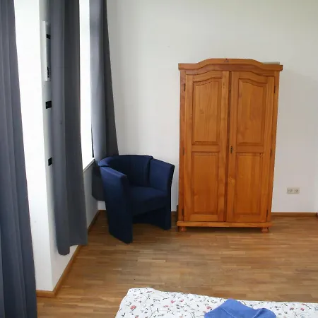 Large Aaprtment In Germany With Garden Apartment *